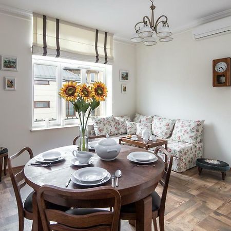 Cheerful Air Conditioned Apartment With Mezzanine And Parking - Old Town Краков Экстерьер фото