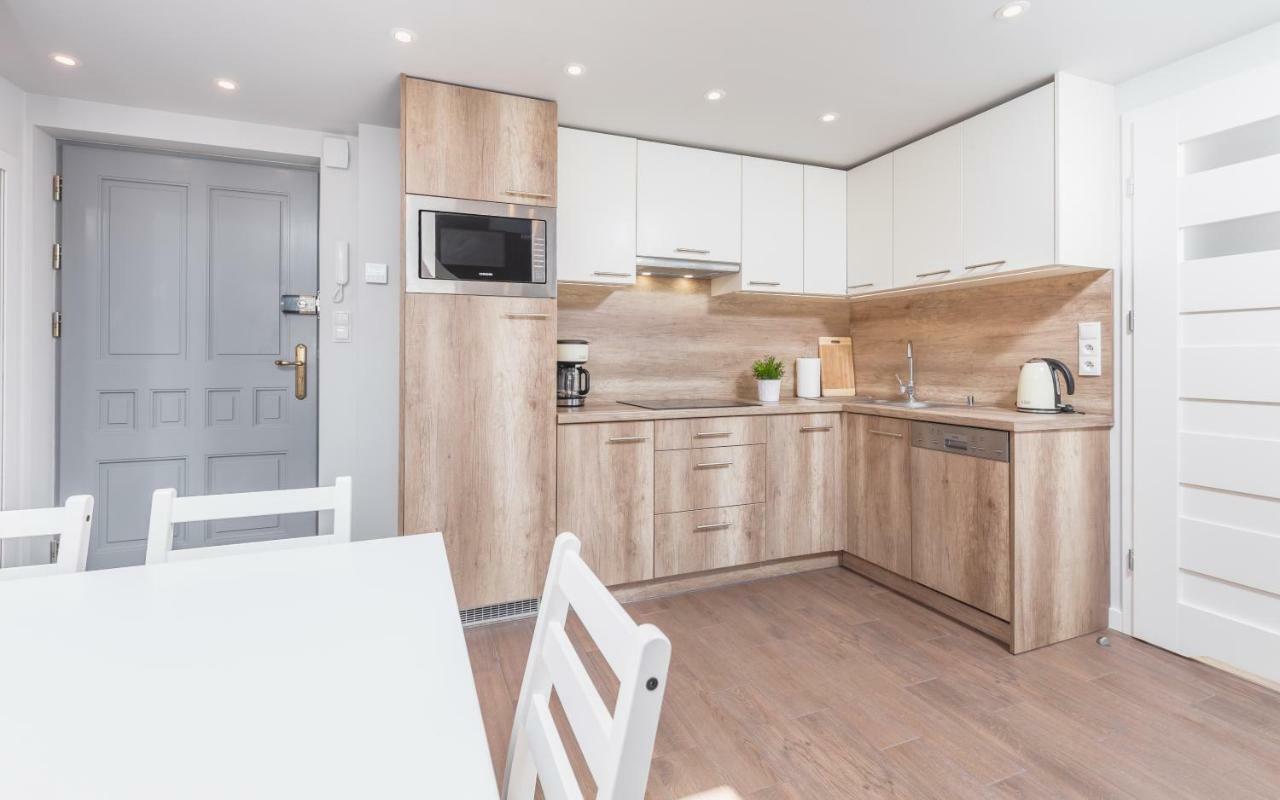 Cheerful Air Conditioned Apartment With Mezzanine And Parking - Old Town Краков Экстерьер фото