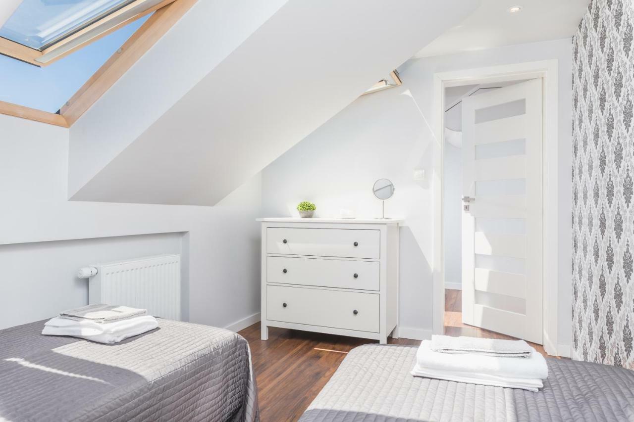 Cheerful Air Conditioned Apartment With Mezzanine And Parking - Old Town Краков Экстерьер фото