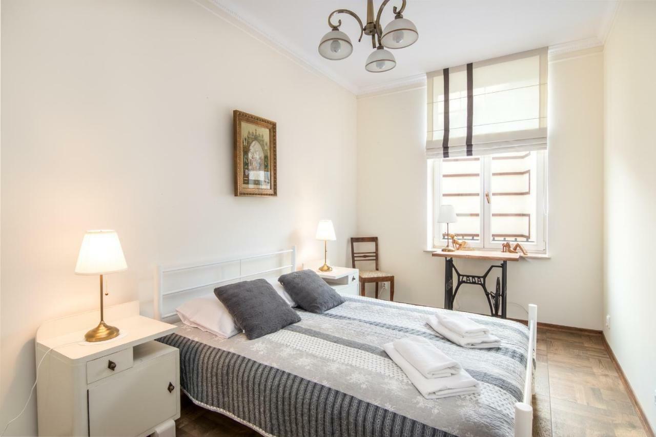 Cheerful Air Conditioned Apartment With Mezzanine And Parking - Old Town Краков Экстерьер фото
