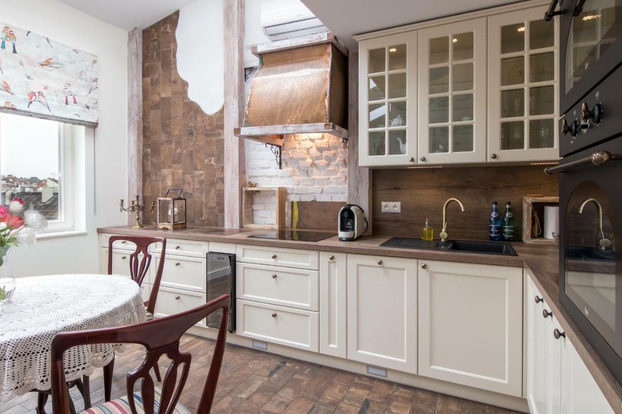 Cheerful Air Conditioned Apartment With Mezzanine And Parking - Old Town Краков Экстерьер фото
