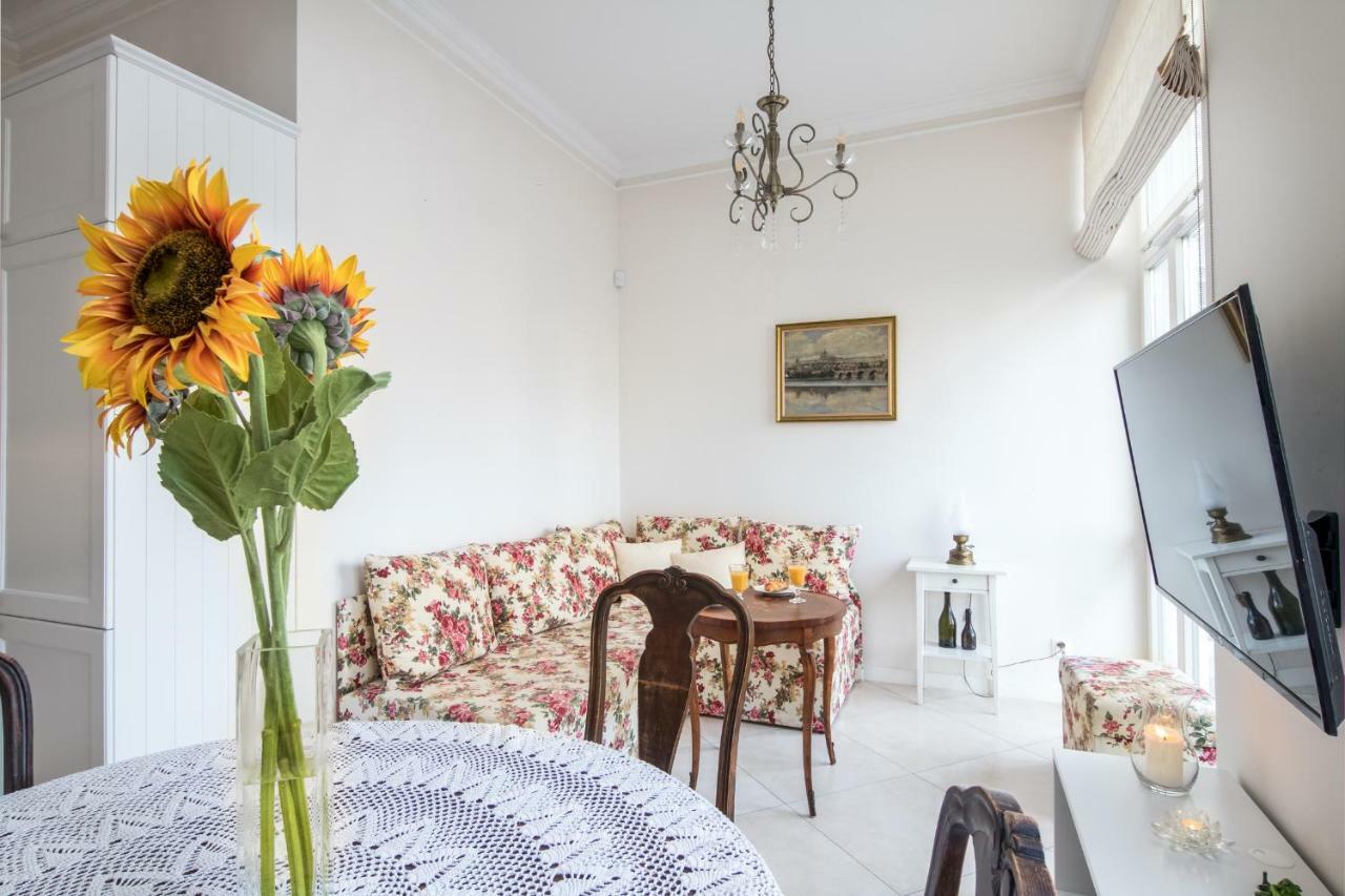 Cheerful Air Conditioned Apartment With Mezzanine And Parking - Old Town Краков Экстерьер фото