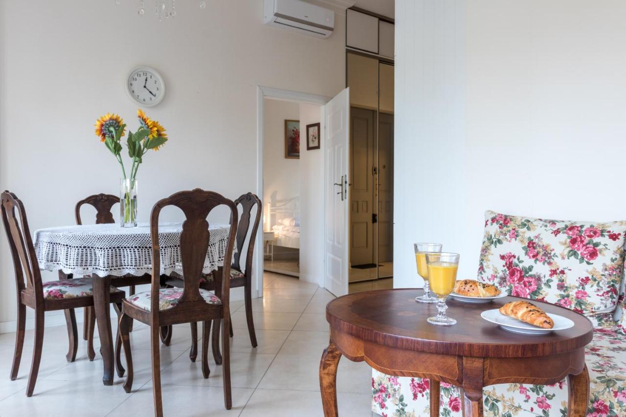 Cheerful Air Conditioned Apartment With Mezzanine And Parking - Old Town Краков Экстерьер фото
